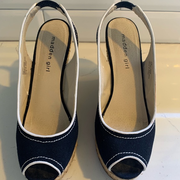 Madden Girl wedge sandals blk/wht espadrille 6.5 - Picture 2 of 8